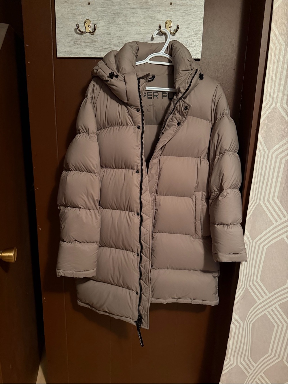 Aritzia Medium length Climatte